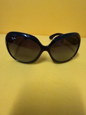 Ray-Ban Women’s Jackie Ohh II sunglasses